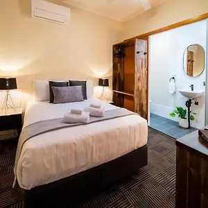 peddlars-rest.queenslandhotels.net/